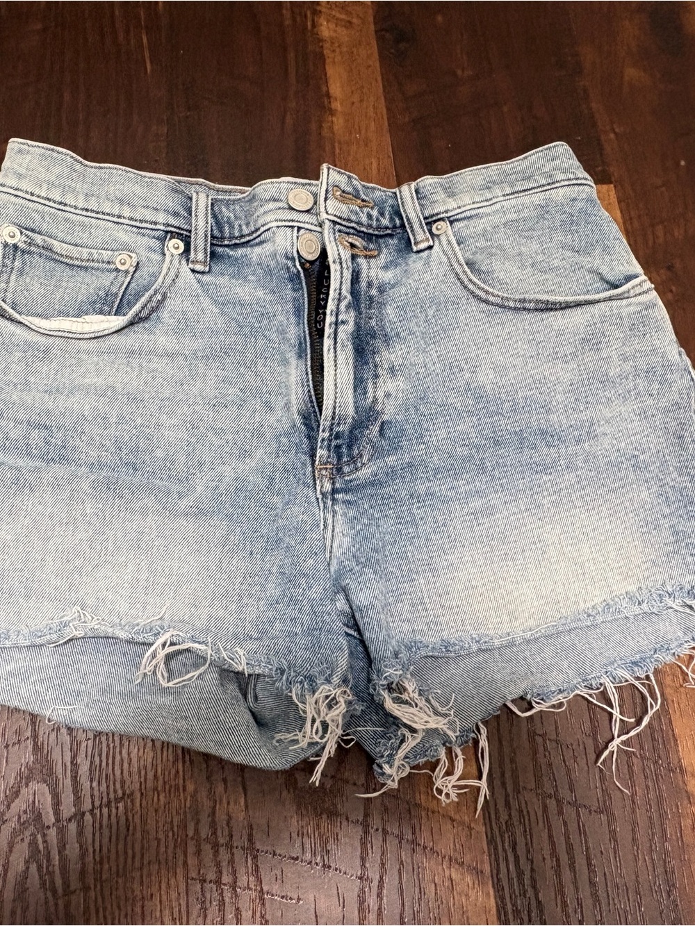 Lucky Brand Classic High-Rise Light Blue Denim Shorts 6/28